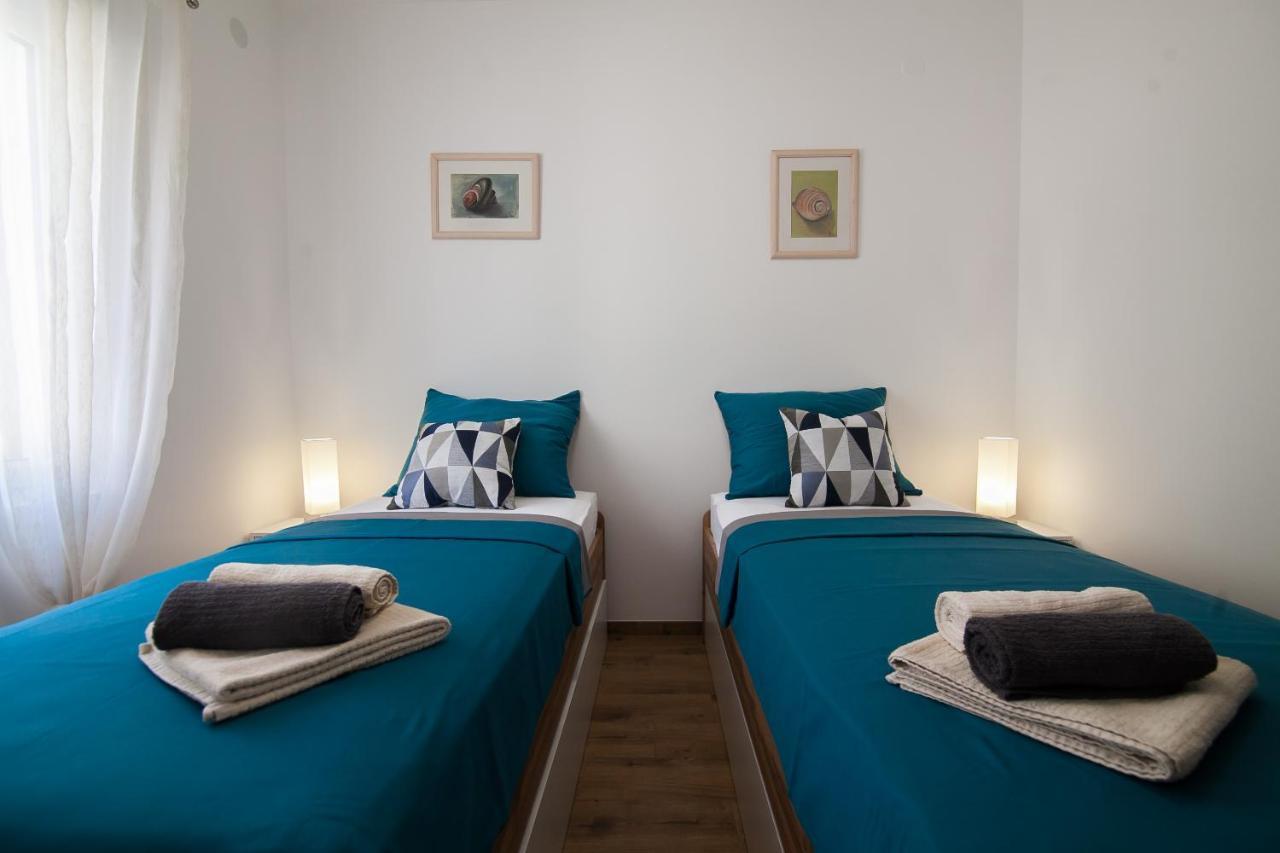 Family Apartments Brach 波尔 外观 照片