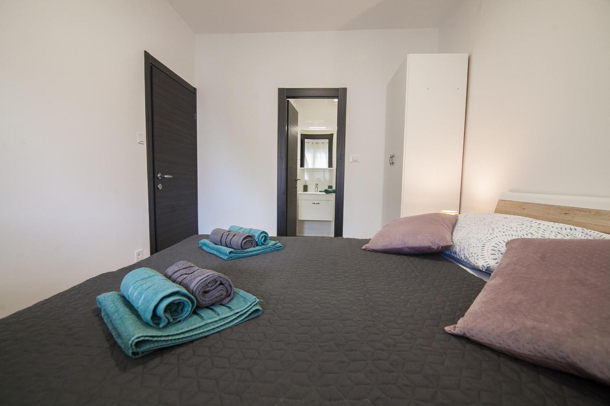 Family Apartments Brach 波尔 外观 照片