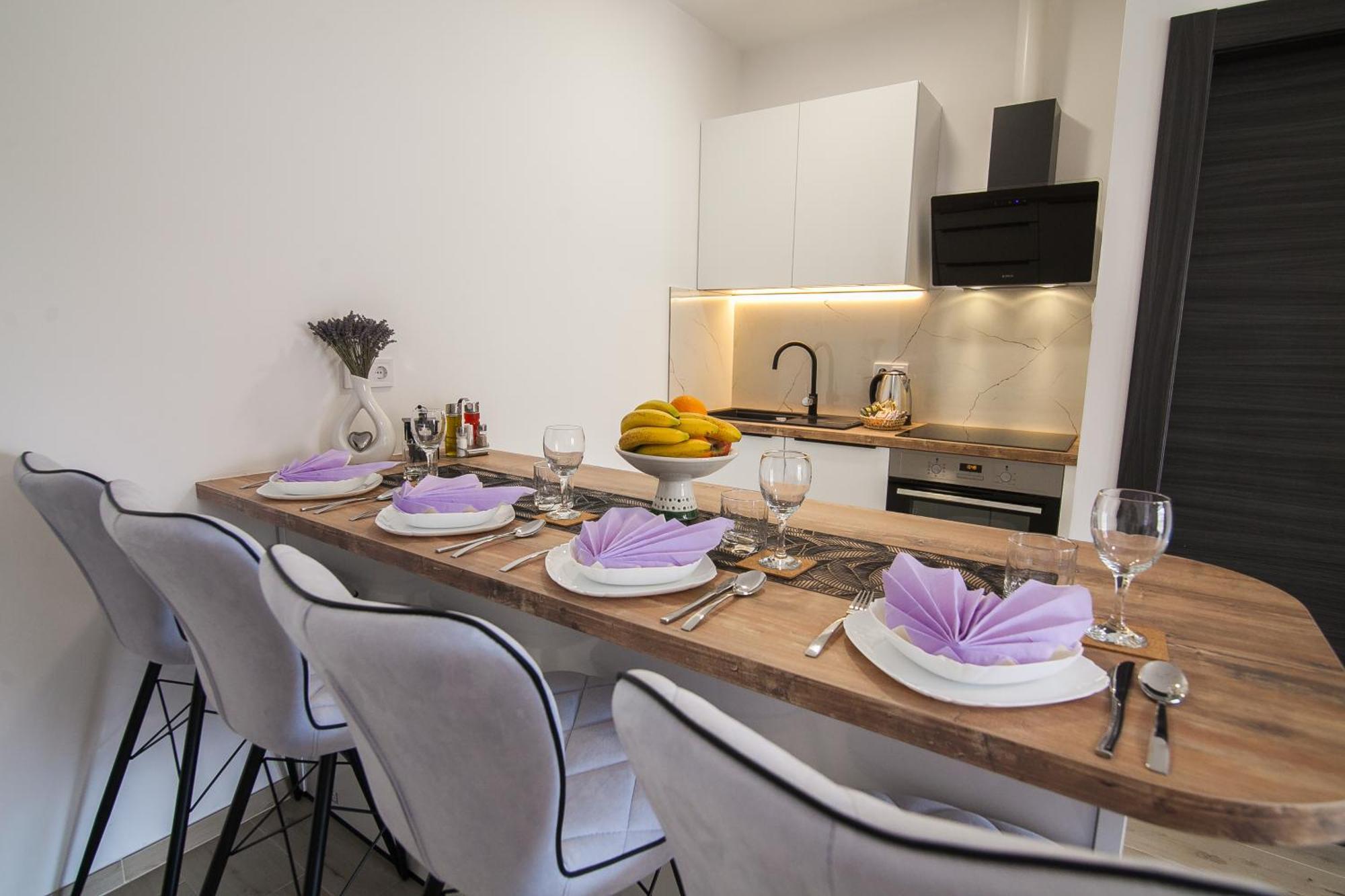 Family Apartments Brach 波尔 外观 照片