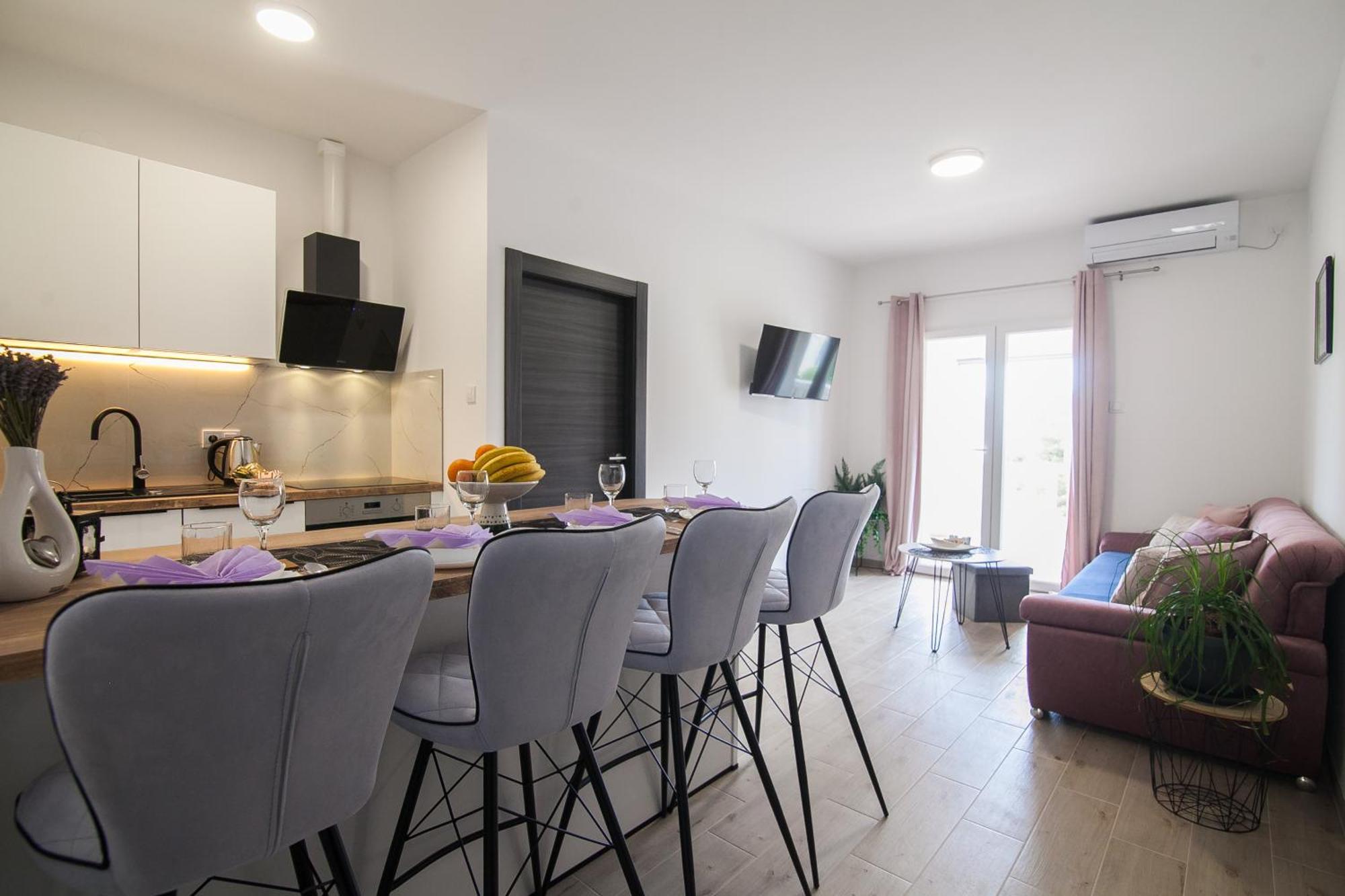 Family Apartments Brach 波尔 外观 照片